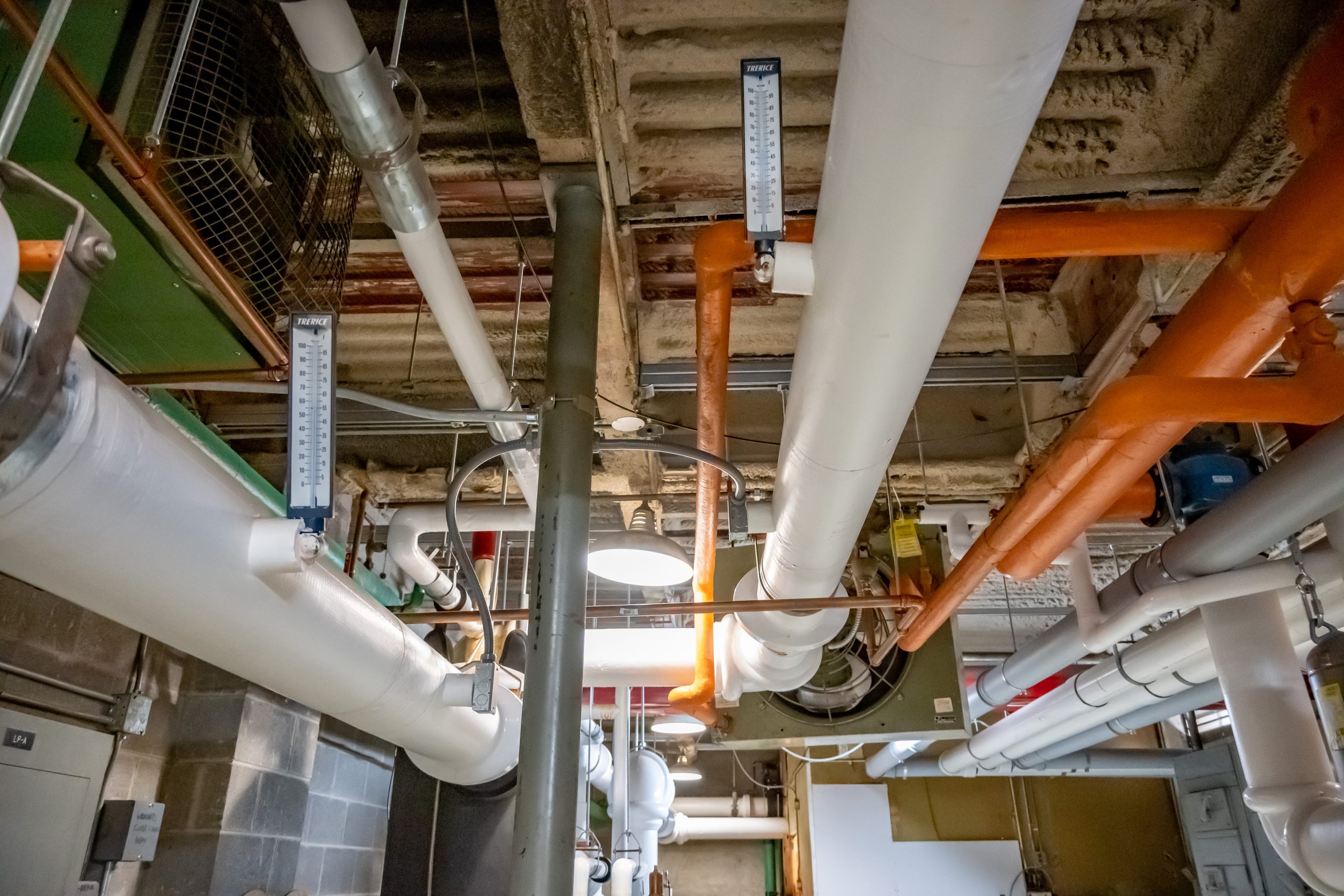 Untitled-09 - HydroCorp Untitled-09 - The Hazards of Unlabeled or Incorrectly Labeled Piping Systems - HydroCorp - HydroCorp